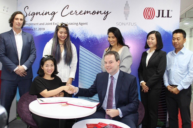 JLL chính thức là đơn vị quản lý vận hành và cho thuê dự án Sonatus JLL chính thức được bổ nhiệm làm đơn vị quản lý và đồng tư vấn cho thuê độc quyền tòa nhà Sonatus