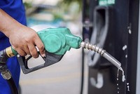 Ngày 3/7, giá xăng sẽ giảm khoảng 1.200-1.400 đồng/lít