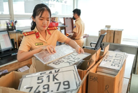 Tổ chức, cá nhân trong nước được lựa chọn đăng ký xe tại Phòng Cảnh sát giao thông hoặc Công an xã, phường, đặc khu trong tỉnh, thành phố.