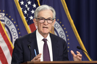 Chủ tịch Fed Jerome Powell tại họp báo ngày 7/5 ở Washington DC - Ảnh: Reuters.