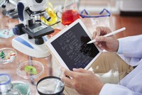 Tăng nhanh quy mô đào tạo trình độ cao khối ngành STEM đến năm 2030