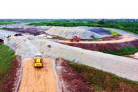 Giải ngân vốn đầu tư công nửa đầu năm 2025 ước đạt 264.800 tỷ đồng, bằng 32,06% kế hoạch Thủ tướng Chính phủ giao. Ảnh: Lê Tiên