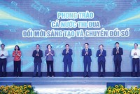 Thủ tướng Chính phủ Phạm Minh Chính phát động phong trào "Cả nước thi đua đổi mới sáng tạo và chuyển đổi số". Ảnh: Dương Giang