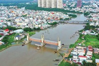 Đến nay, Dự án Giải quyết ngập do triều khu vực TP.HCM có xét đến yếu tố biến đổi khí hậu giai đoạn 1 đã thi công đạt hơn 90% khối lượng. Ảnh: Nhã Chi