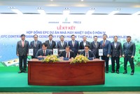 Lễ ký kết hợp đồng Gói thầu OM4-EPC-HHO-06 Thiết kế, mua sắm, xây dựng lắp đặt, chạy thử và nghiệm thu Nhà máy Nhiệt điện Ô Môn IV (ảnh: PVN)