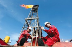 Năm 2020, dự toán thu từ dầu thô là 35,2 nghìn tỷ đồng, giảm 11,6 nghìn tỷ đồng so với ước thực hiện năm 2019