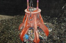 Chuyển rác về nhà máy điện rác Sóc Sơn: Xử lý dứt điểm 3.000 tấn rác tồn