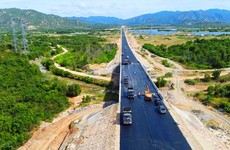 3 dự án thành phần cao tốc Bắc - Nam phía Đông giai đoạn 2017 - 2020 (Mai Sơn - Quốc lộ 45, Vĩnh Hảo - Phan Thiết, Phan Thiết - Dầu Giây) dự kiến thông xe dịp 30/4/2023. Ảnh: Nguyễn Quý