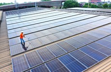 Nghị định số 135/NĐ-CP quy định cơ chế, chính sách khuyến khích phát triển điện mặt trời mái nhà tự sản xuất, tự tiêu thụ có nhiều ưu đãi về thủ tục và thuế. Ảnh: Lê Tiên