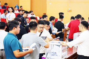 Phiên đấu giá đất tại xã Tân Phú (huyện Quốc Oai) có giá trúng cao nhất là 94,7 triệu đồng/m2