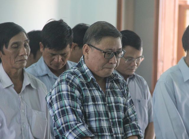Phú Yên: Gây thất thoát gần 9,3 tỷ đồng, nguyên chủ tịch UBND huyện lãnh 12 năm tù - ảnh 1