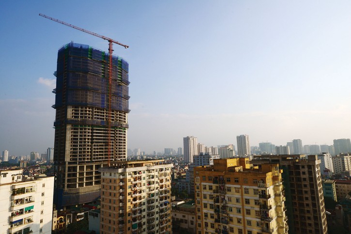 Nguy hiểm rình rập tại công trường các dự án bất động sản ảnh 1 Nguy hiểm rình rập tại công trường các dự án bất động sản ảnh 1
