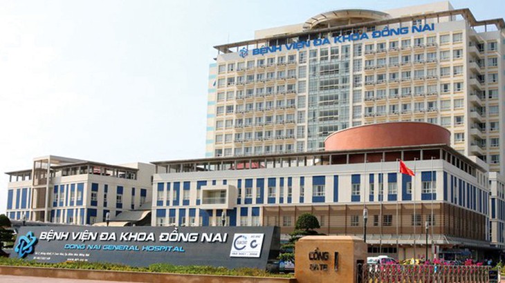 UBND tỉnh Đồng Nai đã chỉ đạo Bệnh viện Đa khoa Đồng Nai yêu cầu Bên mời thầu đánh giá lại toàn bộ HSDT của các nhà thầu tham gia gói thầu bị kiến nghị. Ảnh: Lê Bình