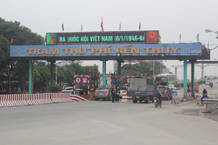 Trạm thu phí Bến Thủy