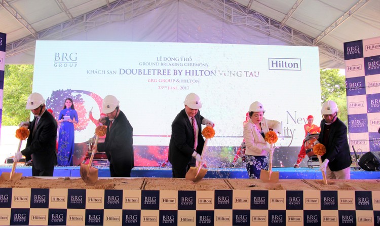 Nghi thức động thổ KS DoubleTree by Hilton Vũng Tàu.