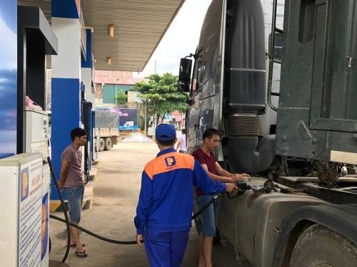  Cửa hàng Xăng dầu Petrolimex tại Sơn La. Ảnh: BNEWS