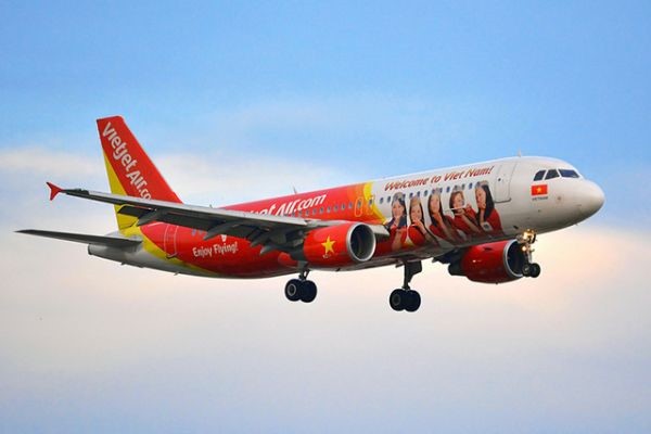 Vietjet ngừng khai thác 12 chặng bay do ảnh hưởng Báo số 14 vào ngày 19.11