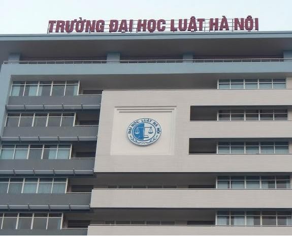 Trường Đại học Luật Hà Nội là đơn vị sự nghiệp công lập trực thuộc Bộ Tư pháp