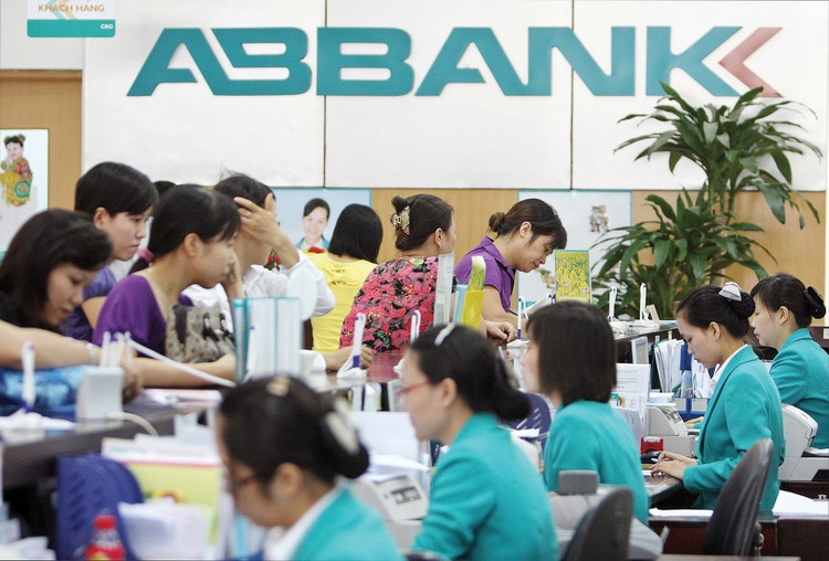 ABBANK đặt mục tiêu tăng gấp bốn lần tổng cho vay đối với các DNVVN do phụ nữ làm chủ trong 5 năm tới. Ảnh: Tường Lâm