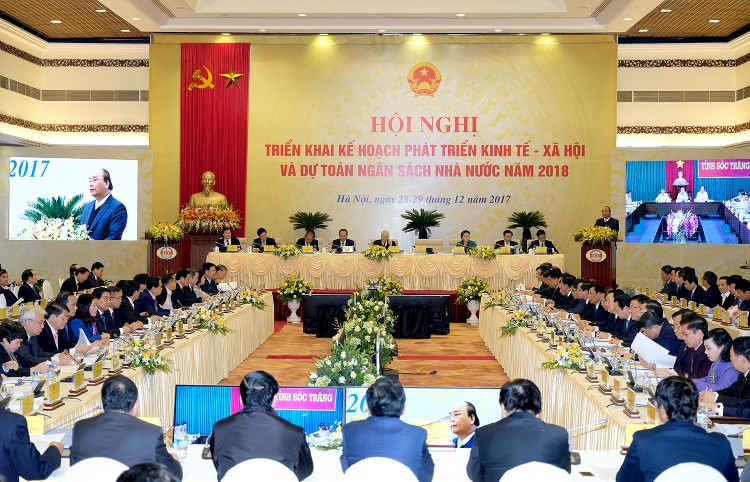 Hội nghị triển khai Kế hoạch phát triển KT-XH và dự toán NSNN năm 2018. Ảnh VGP