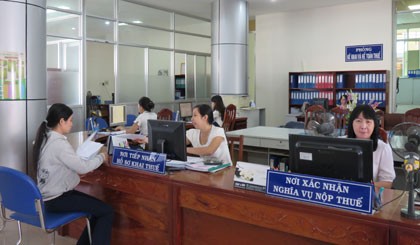 Ngành thuế sẽ truy số tài khoản người bị cưỡng chế thuế.