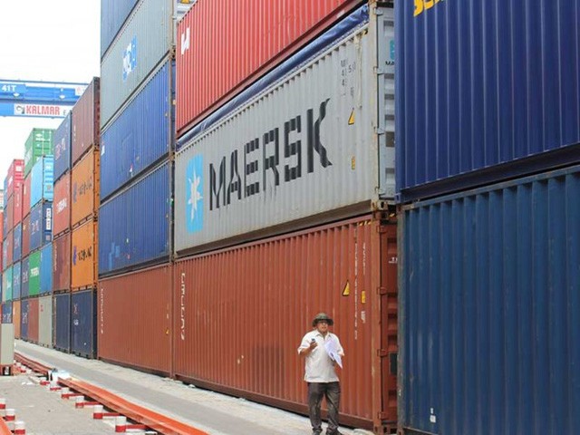 Trong quá trình điều tra số container mất tích bí ẩn, hải quan và công an còn bắt thêm được hơn 100 container có ý định tẩu tán. Ảnh minh họa/Dân trí.