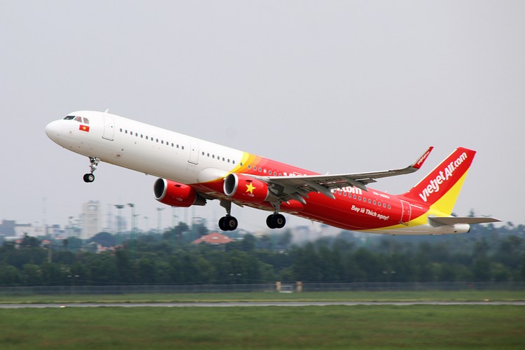 “Đá phải say – Hè phải bay” cùng 2 triệu vé Vietjet