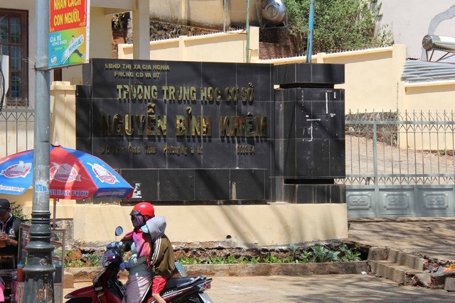 Trường THCS Nguyễn Bỉnh Khiêm nơi bà Oanh công tác