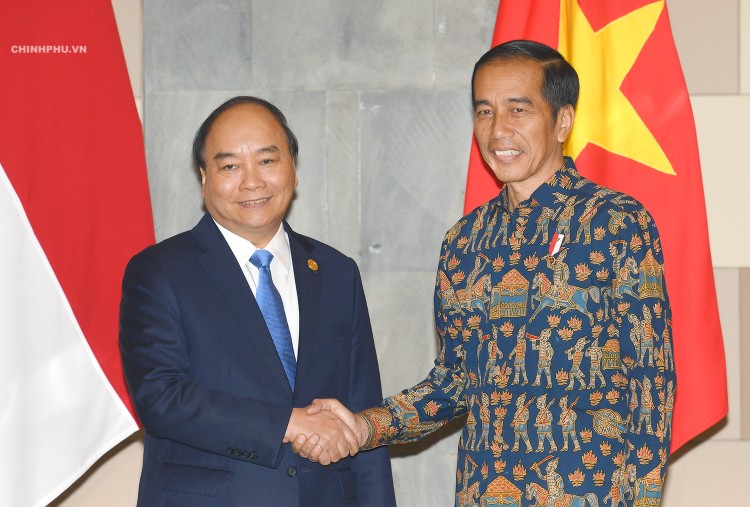 Thủ tướng Nguyễn Xuân Phúc và Tổng thống Indonesia Joko Widodo. Ảnh: VGP