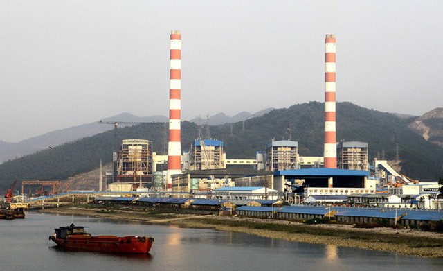 Nhà máy nhiệt điện Quảng Ninh cho biết, do thiếu than trầm trọng, 2 trong 4 tổ máy của nhà máy đã phải dừng hoạt động.