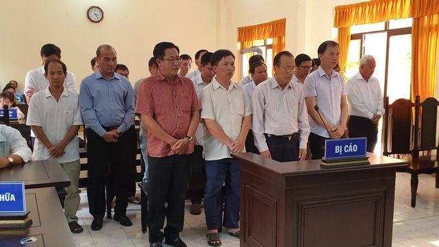 Các bị cáo nghe tòa Tuyên án vào chiều ngày 13/3/2019