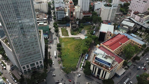 Hàng loạt cán bộ sai phạm trong việc giao đất tại khu đất vàng 2-4-6 Hai Bà Trưng (Q.1, TP.HCM) đã bị khởi tố trong thời gian qua