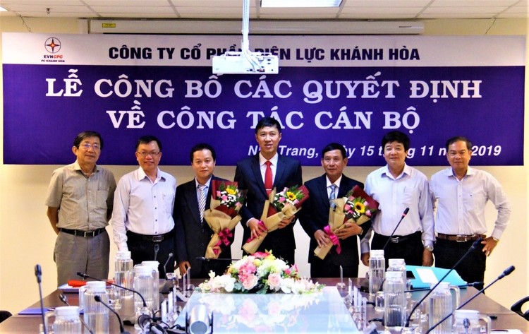 Ban Tổng Giám đốc và các cán bộ quản lý vừa được bổ nhiệm