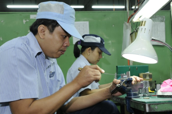 Sản xuất công nghiệp có mức tăng cao hơn nhiều năm trước là động lực chính giúp GDP năm 2015 đạt kết quả tích cực. Ảnh: Lê Tiên