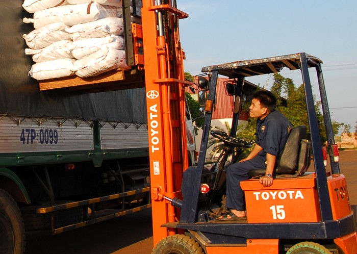 Một số mặt hàng mới phổ biến trong tiêu dùng đã được bổ sung vào “rổ” hàng hoá tính CPI. Ảnh: Lê Tiên