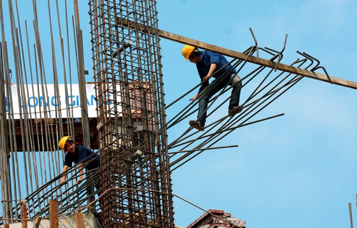 Biện pháp đảm bảo an toàn lao động thường được các nhà thầu cam kết trong HSDT. Ảnh: Lê Tiên