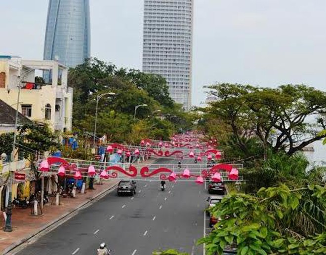 Khu vực phía Tây sông Hàn thường xuyên bị quá tải vào giờ cao điểm.