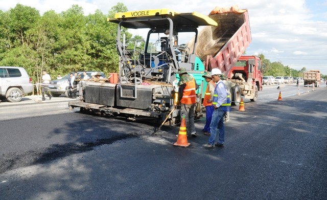 Chủ trương đẩy mạnh xã hội hóa trong lĩnh vực giao thông - vận tải, trong đó có hình thức BOT là đúng đắn và cần thiết