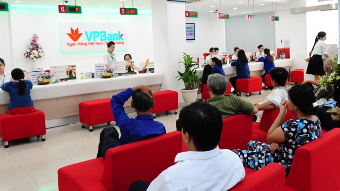 Theo VPBank, để có thể rút được tiền trong tài khoản thì séc phải có đủ chữ ký và dấu của DN