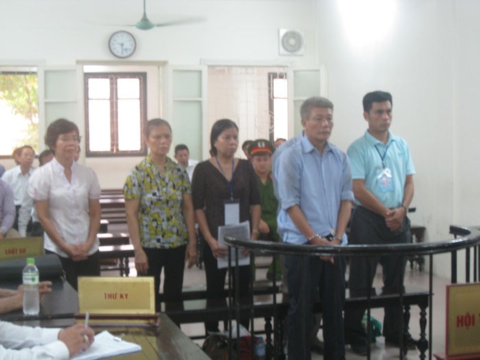 Với chiêu làm giả báo cáo tài chính, bị cáo Nguyễn Duy Xuyên đã qua mặt VietinBank - Đông Hà Nội để được giải ngân số tiền gần 25 tỷ đồng. Ảnh: Nguyễn Quỳnh