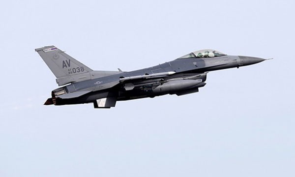 Một chiến đấu cơ F-16 của Mỹ. Ảnh:Reuters.