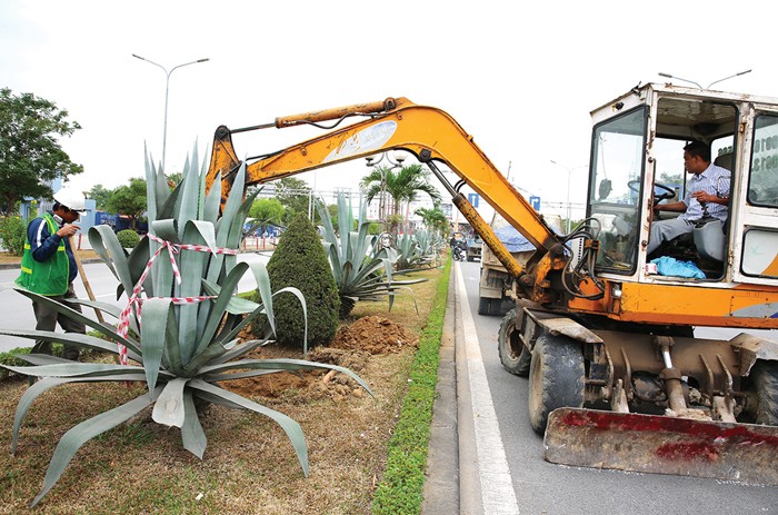 Tăng cường đấu thầu rộng rãi sẽ tăng tính cạnh tranh trong cung ứng dịch vụ công ích. Ảnh: Lê Tiên