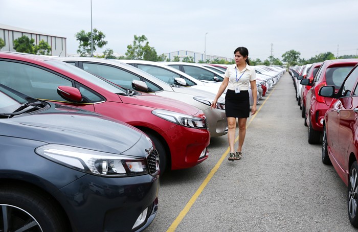 Ngành công nghiệp ô tô phải chịu áp lực lớn từ các cam kết cắt giảm thuế quan. Ảnh: Lê Tiên