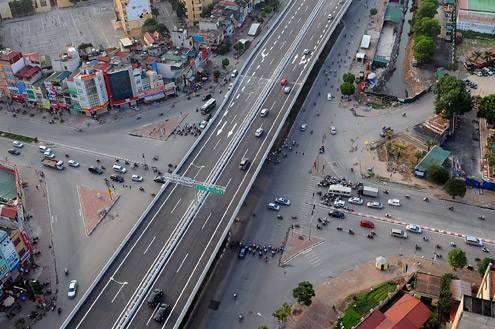 Hà Nội yêu cầu rà soát kỹ việc cập nhật về quy hoạch, dự án, đất đai đã có và hiện trạng hạ tầng kỹ thuật dọc tuyến đường.