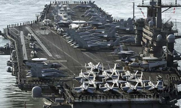 Tàu sân bay Mỹ USS Carl Vinson tới Hàn Quốc tập trận thường niên hồi tháng ba. Ảnh:AP