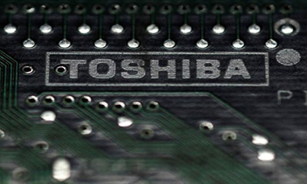 Toshiba bán mảng chip nhớ để bù lỗ cho mảng điện hạt nhân tại Mỹ.