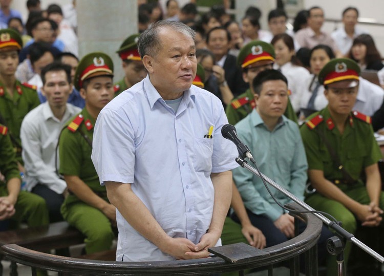 Phạm Công Danh và Hứa Thị Phấn là đồng phạm với Hà Văn Thắm trong hành vi gây ra khoản thiệt hại 343 tỷ đồng cho OceanBank. Ảnh: Doãn Tấn - TTXVN