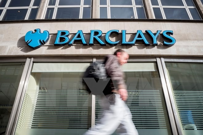 Chi nhánh ngân hàng Barclays tại thủ đô London, Anh ngày 22/10. (Nguồn: AFP/TTXVN)