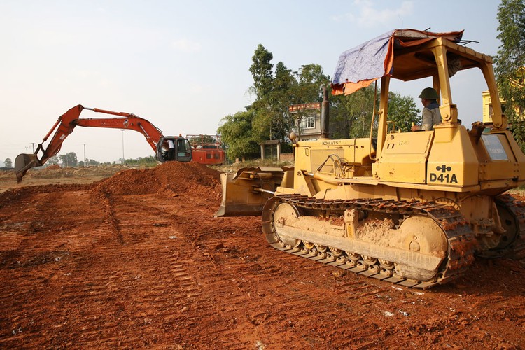 Một số nhà thầu đang tiếp tục gửi đơn kiến nghị lên lãnh đạo tỉnh Cao Bằng và các cơ quan chức năng. Ảnh: Gia Khoa