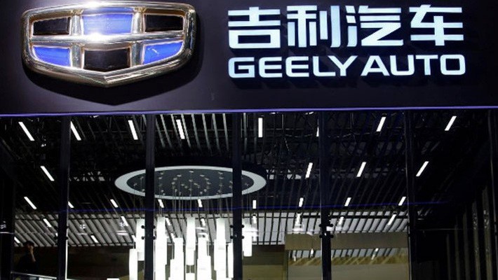 Geely hiện nắm 10% Daimler, hãng mẹ của thương hiệu Mercedes-Benz - Ảnh: Reuters.